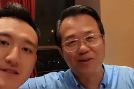“娱乐圈第一狗仔”卓伟爆出的惊天大瓜，个个轰动，次次实锤图片
