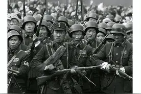 1938年，富金山阻击战，日军丢盔弃甲战死四千多人，军官切腹自尽图片