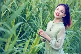 大学毕业后，等了我5年的未婚妻提出退婚，我和她定下了一年之约图片