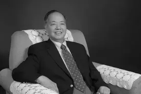 诺贝尔物理学奖获得者李政道逝世！系首位华人诺奖得主，心系祖国科学教育事业，多次回国讲学、建言献策图片