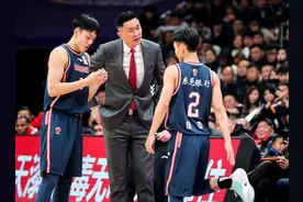 广东宏远陷连败泥潭，又遇阿联事件，唯有赢球才能解决根本问题图片