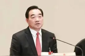 突发！徐州市委原书记周铁根落马，徐州变样，到处都乌烟瘴气!图片