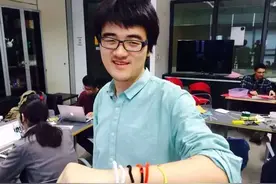 从北大到清华，36岁讲师用游戏玩转人生图片