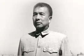 陶铸曾担任纵队政委，为何从四野脱颖而出，超越了罗荣桓谭政？图片