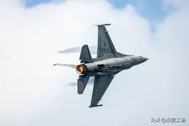 俄警告北约，F-16一旦飞越立刻击落：一架苏57能摧毁一个F16中队图片