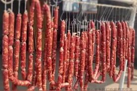 灌香肠时，切记不要放“3样料”！教你正确做法，香肠味正宗好吃图片
