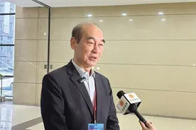 呼和浩特绿色算力产业发展超乎想象——访全国社会保障基金理事会原副理事长王忠民图片