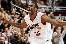37分14助8帽25罚9三分，NBA最难打破的5项单节记录，克莱独占两席图片