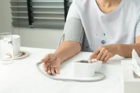 血压正常但老“头晕”咋回事？提醒：这五种原因需多留意图片