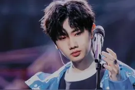 深夜盘点的流行歌曲:每一首都好听到爆炸，你都听过吗图片