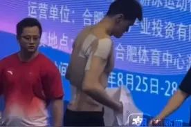 孙杨肩背贴满了胶布：19岁到28岁从未慢于3分45秒图片