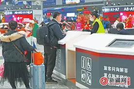 这些停不下的脚步，只为旅客回家的路——节前客流高峰，新疆网全媒体记者探访“铁公机”感受春运温度图片