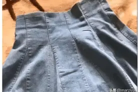 “女友买了一条裙子，里面有个洞是干什么用的？”啊哈哈哈哈哈~图片