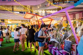 夜经济打造，并不是简单的打造夜市一条街图片