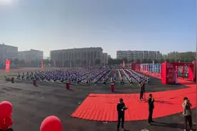 实验高中隆重举行2024届学生18岁成人礼图片