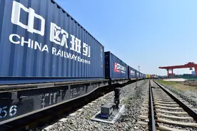 突然“背刺”中国，逼停中欧班列，俄罗斯想以这种方式结束战争？图片