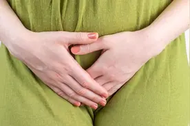 上海女教师被查出慢性宫颈炎，1年后转为癌，医生：犯了这个错误图片