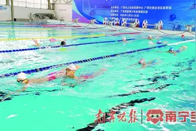 邕城各水上乐园、游泳馆迎客流高峰，亲水莫忘安全防线图片