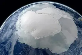 南极的冰有多厚？如果把这些冰全部挖光，底下是什么？图片
