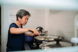 黑木耳到底是升血脂还是降血脂？“三高”能吃吗？医生告诉你真相图片