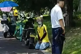 外卖小哥和保安小哥为啥老“掐”架？图片