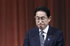 庚欣：谁能抢位日本新首相 看岸田下课三大动因图片