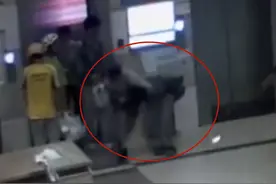 犯罪嫌疑人反侦查能力较强，武汉民警佯装走错楼层一举制服犯罪嫌疑人图片