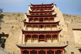大漠雄鹰丨《敦煌莫高窟诗赋》图片