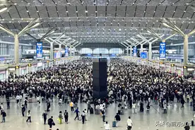 西安北站迎来客流高峰图片