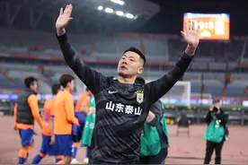 王大雷坐不住了！球队舆论沸沸扬扬，直接出面给出答案，球迷热议图片