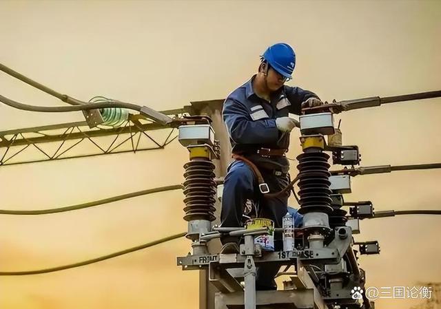 40℃高温老外抢不到风扇，中国成了全球避暑胜地，这底气谁给的？
