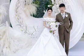 “高低杠公主”何可欣大婚！老公帅气，邓琳琳眭禄等体操金花齐聚图片
