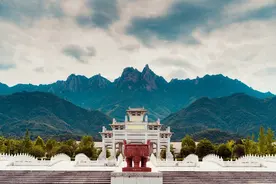 为什么要去一趟九华山看一看地藏王？图片
