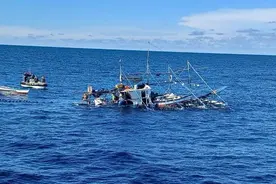 菲船已沉海，清澜海事局公布禁区，美卫星发现，中国军舰变海警船图片