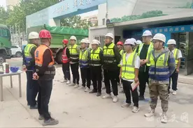 一线建设者坚守一线 奏响项目建设“奋进曲”图片