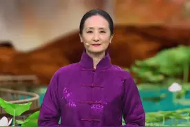 她是中国中央芭蕾舞团掌门人，著名芭蕾大师，哈尔滨人，今年61岁图片