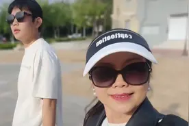 被拐17年儿子归来百天，母亲依然会梦中惊醒丨面孔图片