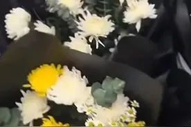 反转！“阻止救人”的黑衣女子其实是在帮忙，其老公追凶手50米图片