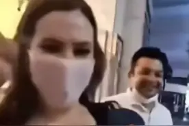 印度，出门请先烧香。图片