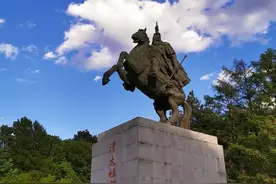努尔哈赤，清朝的第一个皇帝，又名清太祖。图片