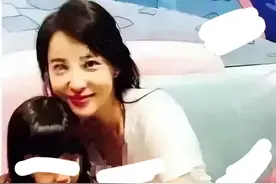 起底汪峰最神秘的前妻康作如和二女儿汪璟怡，拿足利益，远离是非图片
