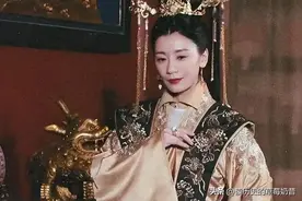 世人都知万贞儿独得恩宠，却不知因她想吃荔枝，朱见深竟动用战船图片