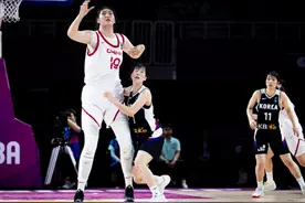 FIBA官网盛赞张子宇为天才：韩主帅直言统治力十足 决赛看好中国图片