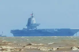 都在等轮胎印！福建舰缓缓驶入港口，25天高难海试，关注三点变化图片