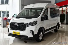 新车｜售23.98万起，大通新途V90新车型上市，2.0T柴油动力/后驱图片
