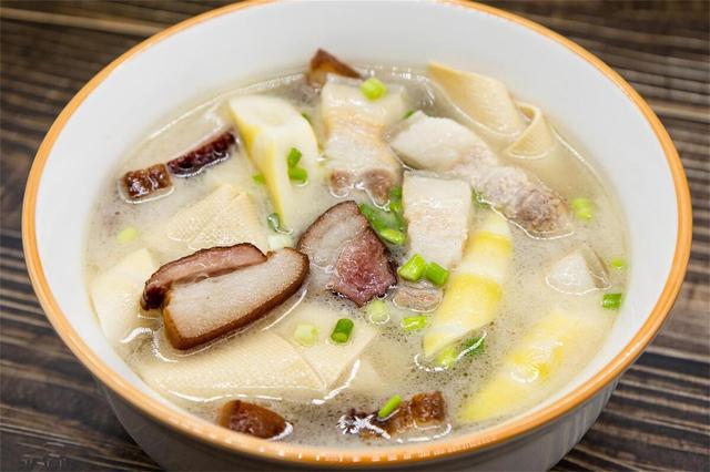 鲍鱼瑶柱花胶汤 2026年花胶鲍鱼瑶柱羹