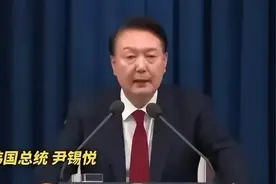 基层员工的工资不能克扣啊，看尹锡悦和全斗焕戒严的区别图片