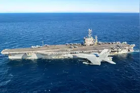 红海战区，战况焦灼！航母神话与铁皮小艇：后霸权时代的神性祛魅图片