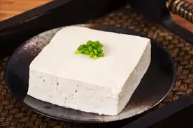 肾病患者不能吃豆腐？医生告诫：不想肾脏“扛不住”，这3物少碰图片