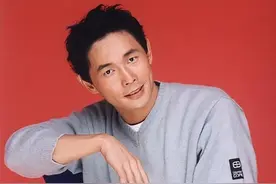 著名歌手黄品源：离婚不离家的男人，56岁与俄罗斯钢琴家再婚图片